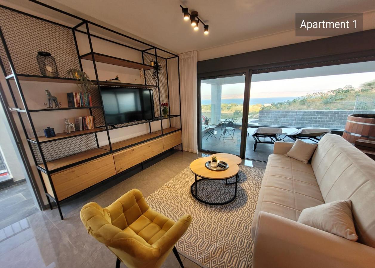 Yalarent C Kinneret Hotel Apartments Migdal Eksteriør billede