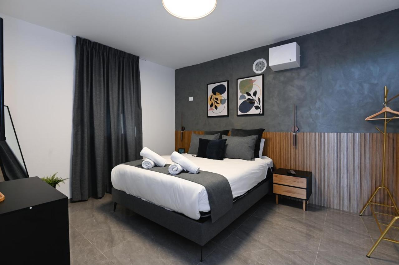 Yalarent C Kinneret Hotel Apartments Migdal Eksteriør billede